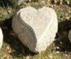 Bild eines in Stein gemeißelten Herzens